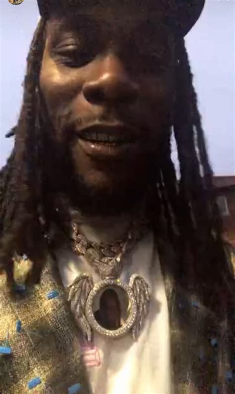 Burna boy biography, burna boy net worth, burna boy album. Burna Boy flaunts the expensive diamond chain he got from ...