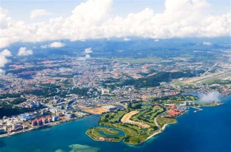 Malaysia is located in southeast asia. Places to visit in East Malaysia - All about Kuala Lumpur ...