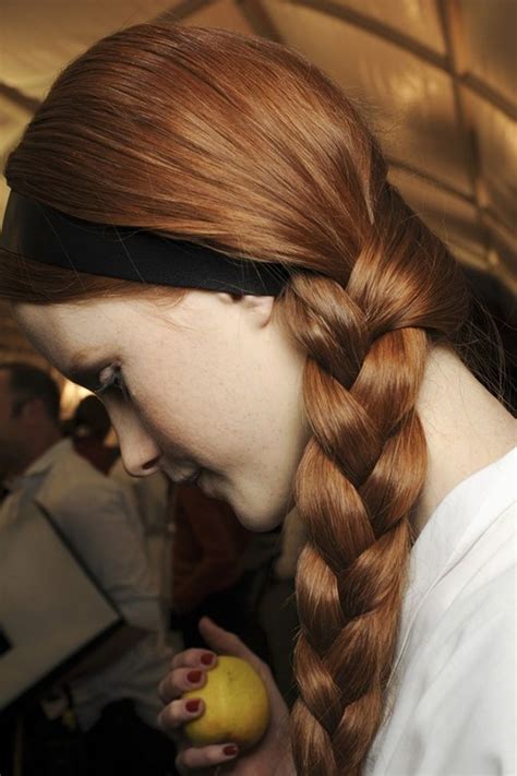 Find the perfect hairstyle to celebrate the christmas holiday season in style. 5 Braided Hairstyles to Rock This Season - 29Secrets