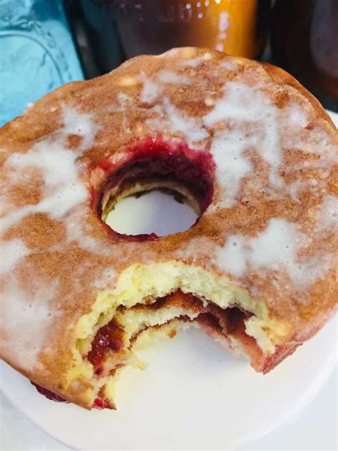 This is supposed to taste like their glazed donuts! Krispy Kreme copycat of the glazed raspberry jelly-filled ...