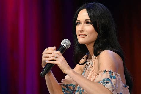 On her new song biscuits — the first single off her forthcoming sixth (second on a major label), still untitled lp. Kacey Musgraves & Husband Ruston Kelly File For Divorce