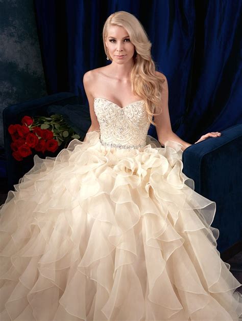 Still family owned, alfred angelo's design team is now headed by michael shettel who in 2010 introduced the disney princess. Alfred Angelo 981 Wedding Dress | New, Size: 4, $475 ...