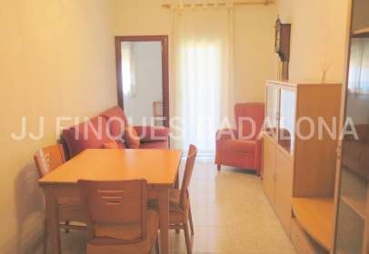 Piso en venta en santa coloma de gramenet, al lado de calle jacinto verdaguer, zona sin cuestas y a 5 minutos caminando l1. Pisos y apartamentos en Llatí-Riera Alta-Cementiri Vell ...