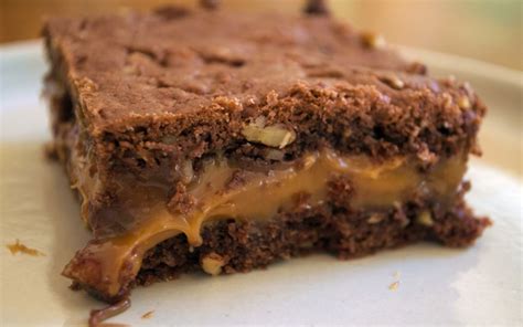 A friend gave me this easy candy recipe, and now i make it every christmas. The Pioneer Woman's Knock You Naked Brownies Recipe • 01 Easy Life