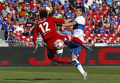 Gastón lezcano, fernando zampedri y edson puch. Football, Universidad de Chile vs Universidad Catolica ...