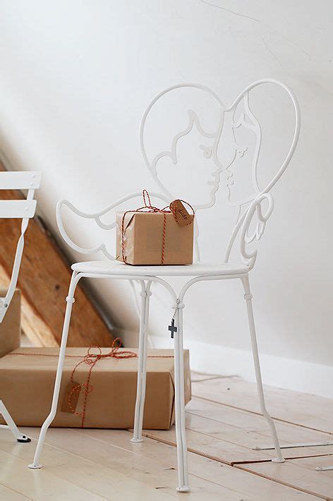 Elle est accueillante et tout à fait moderne: Il Baise Sur Une Chaise / Liuliu Chaise Tabouret Chaise ...