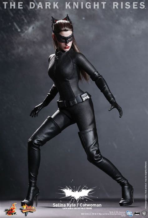 Anne hathaway reveals how she prepared to play the iconic comic character. HOT TOYS Batman Dark Knight Rises Selina Kyle/ Catwoman ...