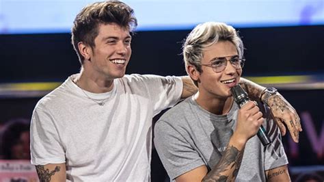 #frasi #citazioni #canzoni #ispirazioni #benji e fede #benji #fede #io e lei #io e lui #scrivere #non basta #mi manchi #vorrei averti accanto. Pin di Gaia Tognana su Benji & Fede | Fede, Cantanti ...