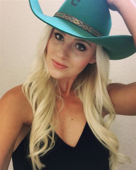 Tomi rae augustus lahren is an american conservative political commentator and former television host. 49 Hottest Tomi Lahren Big Butt Pictures Are Going To Make ...