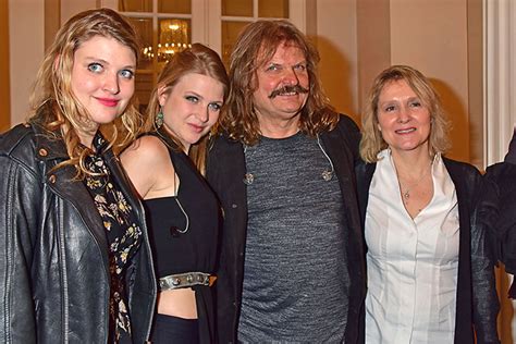 View 1 leslie mandoki eva mandoki picture ». Leslie Mandoki und seine "Soulmates" rocken das ...