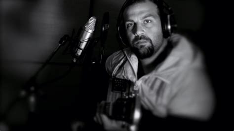 Skitarrate per suonare la tua musica, studiare scale, posizioni per chitarra, cercare, gestire, richiedere e inviare accordi, testi e spartiti. Ti Vorrei Sollevare - Elisa feat. Giuliano Sangiorgi ...