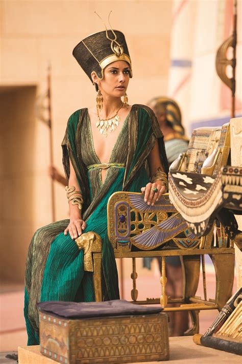 The patriot can be entertaining to watch, but it relies too much on formula and melodrama. Tut: Heavy on Pretty, Questionable on Accuracy in 2020