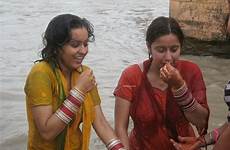 bathing indian desi bath river girls beautiful hot housewife sexy beach girl women wet woman aunties tamil videos pretty showing