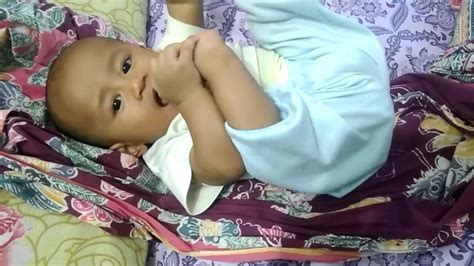 Tidak hanya itu, masyarakat juga semakin concern untuk mencari tau mengenai seluk beluk penyakit yang menyerang pernafasan ini. Gigit Jari Kaki - YouTube