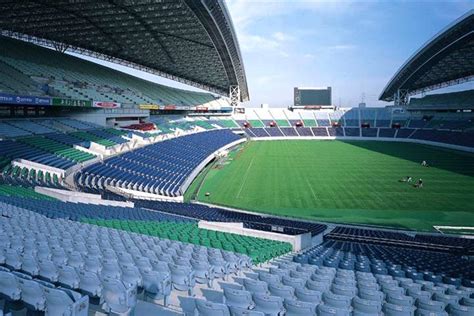 Japan professional football league โรมาจิ: 18 สนามรังเหย้า ทีมเจลีก - Pantip