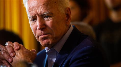 Biden's white house and his cabinet would likely lean on his connections from the obama administration, including institutionalists who are palatable to centrist democrats. L'administration Biden frappée de plein fouet par un ...