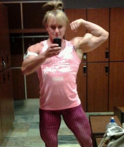 Female bodybuilding is famous for enabling women to build confidence and muscle. female bodybuilding: Female Bodybuilders, she trains for ...