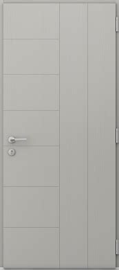Voir pose bas de porte pivotant à ton : Porte d'entrée Chimère - Porte contemporaine en bois et ...