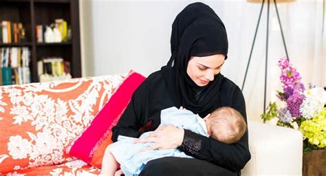 Ibu menyusui penting untuk mengkonsumsi bagi ibu yang sedang menyusui. Breastfeeding and fasting | Breastfeeding, Breastfeeding ...