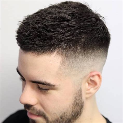 This men's haircut can be easily done at home. Mens Fade Haircut Short Crew Cuts Galleries | Zonanokia ...