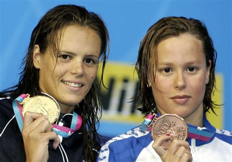 Une qualification pour la finale du 100 m dos puis là voilà sur 400 m nage libre. Laure Manaudou et Federica Pellegrini se disputaient un homme