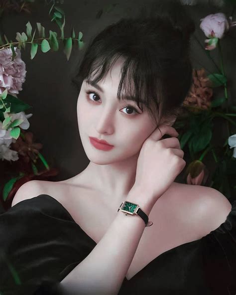 Zheng shuang also candidly talked about why she didn't pursue the chance to work with zhang yimouon a project at the beginning stages of her career when she was still in school. Ditipu Mantan Pacar, 10 Potret Memesona Zheng Shuang ...