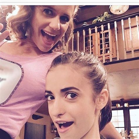 Watch all 13 episodes of fuller house on netflix, you might be surprisingly entertained. Fuller House - Kimmy & Ramona - Andrea & Soni | Fuller ...