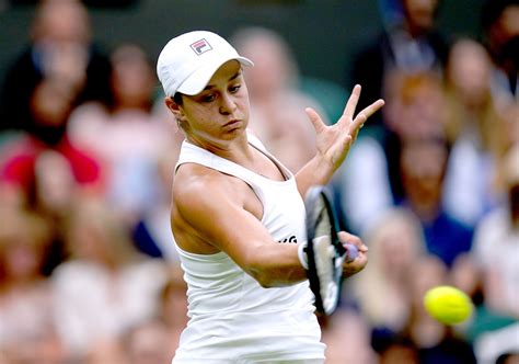 Ashleigh barty vs karolína muchová. Wimbledon 2021 odds: Can Ashleigh Barty live up to the tag ...