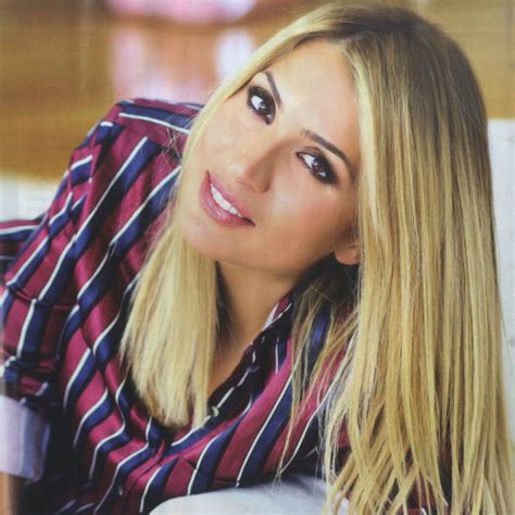 Maria iliaki is a 40 year old greek tv personality. Αυτά είναι τα τα προϊόντα περιποίησης που δεν αποχωρίζεται ...