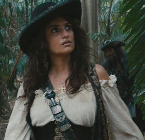 Penelope cruz' angelica costume from 'pirates of the caribbean: Angelica POTC 4 - Angelica Image (22283752) - Fanpop