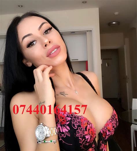 Kinky brunette andrea kelly really wants to get hired. NATALIE NAUGHTY BRUNETTE - Escorts | Escort46