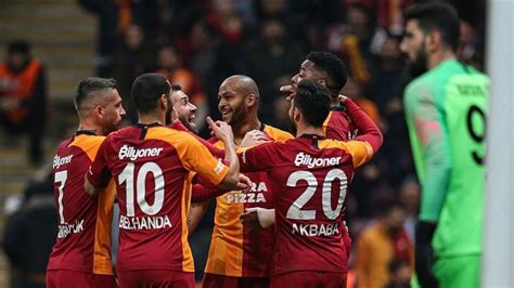 Galatasaray ile kayserispor, türk telekom stadı'nda karşı karşıya geldi. Galatasaray hammer Kayserispor for 4th win in row