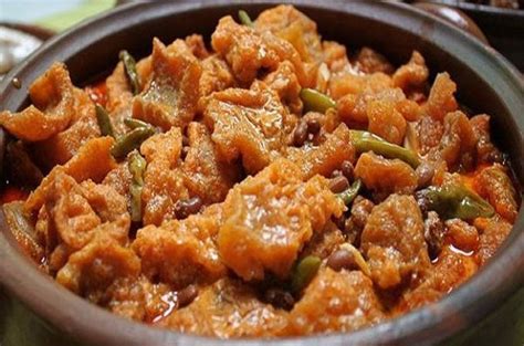 Buat santan dari ½ butir kelapa tua. Resep Sambal Goreng Kentang Tahu Tanpa Santan - 4 Resep ...