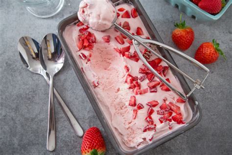 This recipe is really designed for an ice cream maker, but by all means give it a go if you don't have one. Fresh Picked Strawberry Ice Cream Electric Ice Cream ...