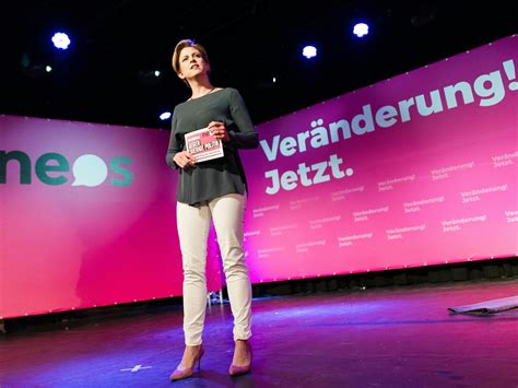 Bundesvorsitzende neos und klubvorsitzende im österreichischen nationalrat, juristin und mutter dreier wunderbarer töchter. Das Wahlprogramm der NEOS bei der Wien-Wahl 2015 - Wien ...