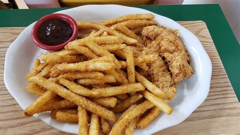 We serve home cooked food, made from scratch when. Macon Pictures - Traveler Photos of Macon, MO - Tripadvisor