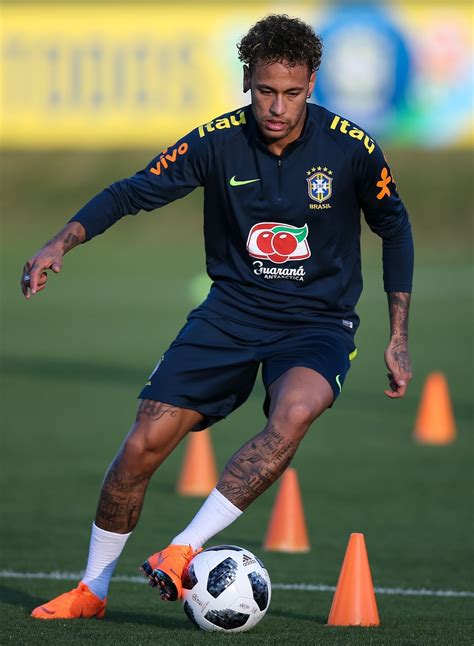 My father has been by my side since i was little. Neymar Latest Updates, Gallery, Wiki, Affairs, Contact ...