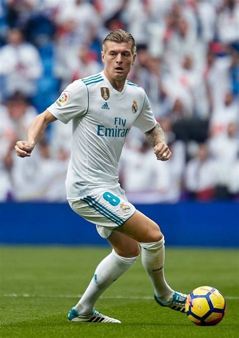 Real madrid midfielder toni kroos has jumped to the defence of his teammate cristiano ronaldo and has claimed that ronaldo cannot play every game during the course of a season. Pin by Brian Dector on futbol | Toni kroos, Real madrid ...