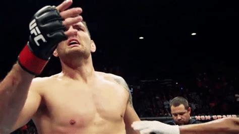 Former ufc middleweight champion chris weidman suffered a horrendous injury just seconds into the fight had just begun. Weidman va por otro gran nombre brasileño en Jacare | UFC