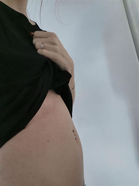 Bei meiner freundin die etwas dicker ist als ich. Kein Bauch😑 | Forum Schwangerschaft - urbia.de