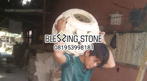 Jagat watu adalah pusat pembuatan ornamen batu alam dengan design dan motif yang bisa anda tentukan sendiri. Jual Ukiran Batu Alam Jogja - Blessing Stone