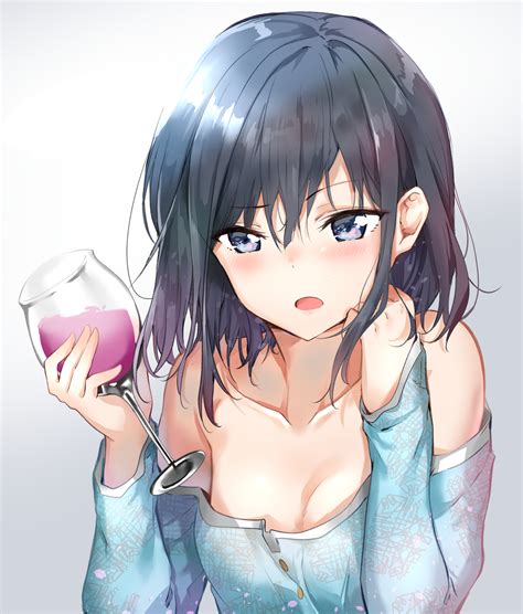 Ketika masamune makabe masih kecil, ia ditolak oleh seorang gadis cantik dan kaya bernama aki adagaki, yang memberinya julukan babi karena kelebihan berat badan. Aki Adagaki Masamune-Kun no Revenge : awwcoholics