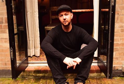 Discover top playlists and videos from your favorite artists on shazam! Matt Simons está en Bogotá grabando su nuevo video musical ...