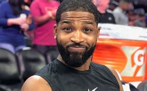 Khloe kardashian and tristan thompson recently called it quits again and it looks like the duo is trying to keep things friendly and cordial for their daughter, true thompson's sake. 18 Texts Guys Like Tristan Thompson Are Likely To Send You ...