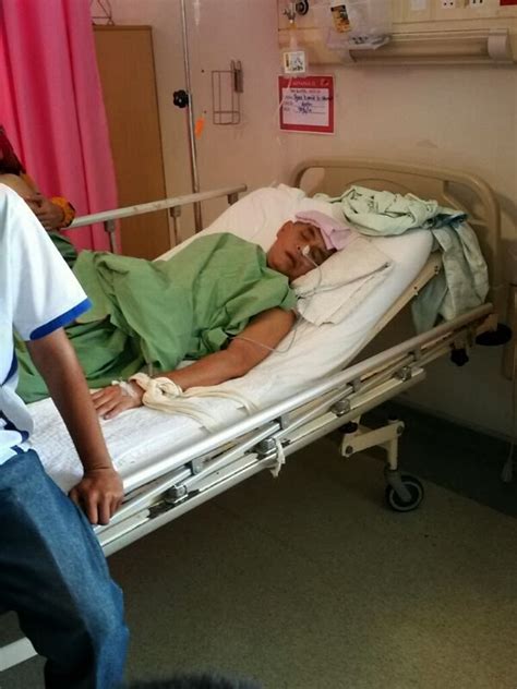 Balai pelawat hospital raub, jalan tengku abdul samad, pahang, 27600 raub district, pahang, malaysia. KPPM KPDNKK: Melawat Syed Hamid (Raub) di hospital