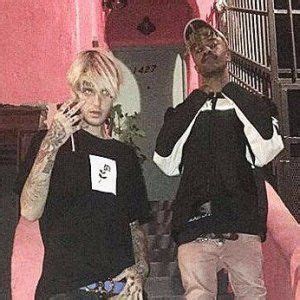 Tons of phone ready wallpapers of music artist lil peep. Best Lil Peep + Lil Tracy Songs (10+) | Hip-Hop Amino