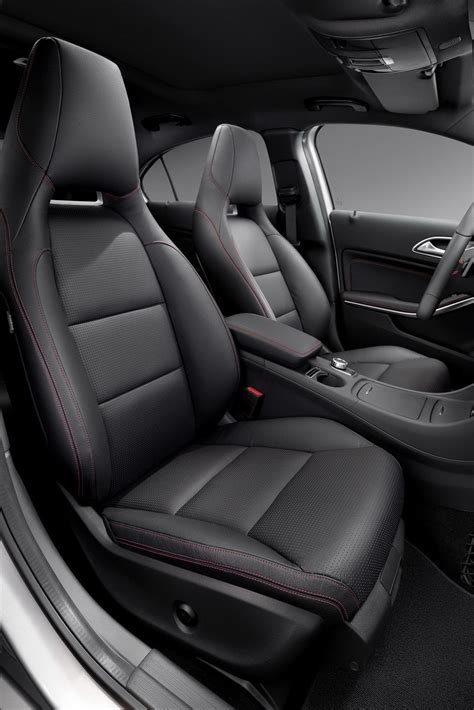 The sculptured look of the dashboard, centre console and armrests appears to float above an expansive interior landscape. 2013-Mercedes-A-Class-Interior-6 - ForceGT.com