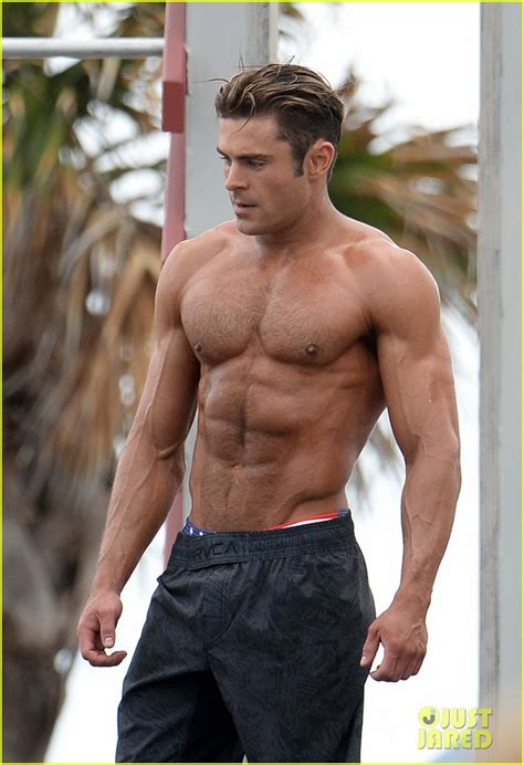 Dad bods get me hot. Zac Efron Puts His Chiseled Abs on Display for 'Baywatch ...