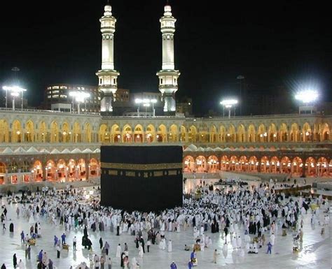 Khana kaba is the most respectable place in the world for muslims. Download Khana Kaba Wallpaper Free Download Gallery