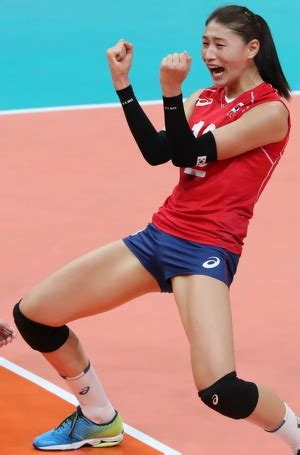 센터 1984년 9월 5일 186 cm 65 kg 대전 kgc인삼공사 배구단: 김연경 일본반응과 남자친구